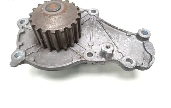 Volvo V70 Water pump 70084