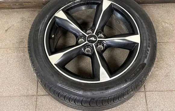 Ford Mustang VI R18 alloy rim 