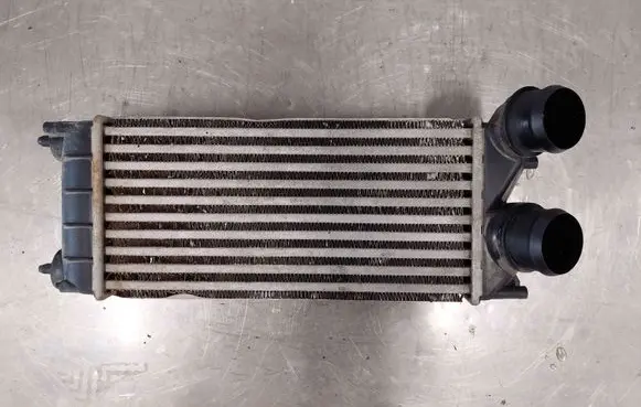 Peugeot 3008 I Intercooler radiator 9684212480