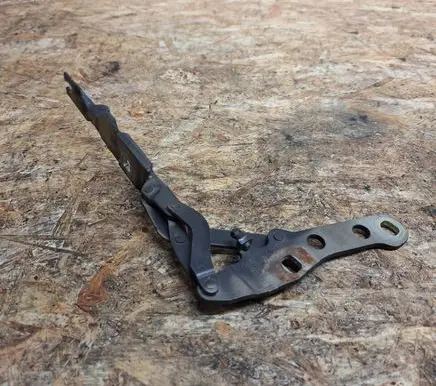 BMW 3 E46 Engine bonnet/hood hinges 8200124 41618200124