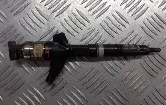 Toyota Avensis T250 Fuel injectors set 23670-0G040