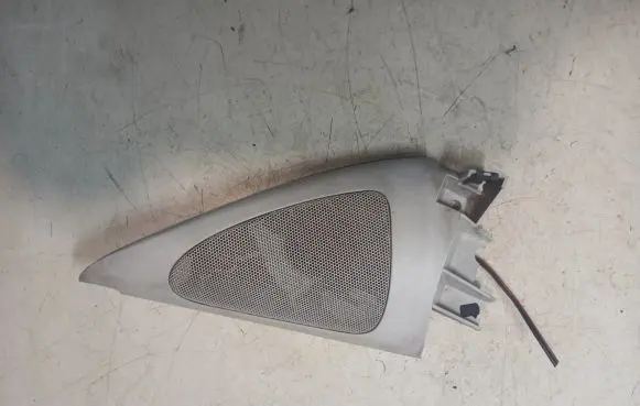 Volkswagen Polo III 6N 6N2 6NF Front door high frequency speaker 6N0837985B