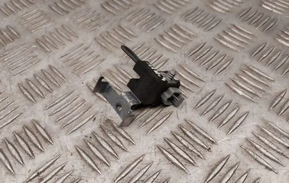 Ford Mustang VI Aerial antenna filter FR3T18801AA