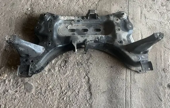 Nissan Qashqai Front subframe