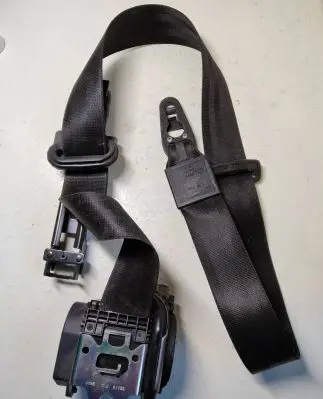 Audi A6 S6 C6 4F Front seatbelt 56C738701 008L000 H11725