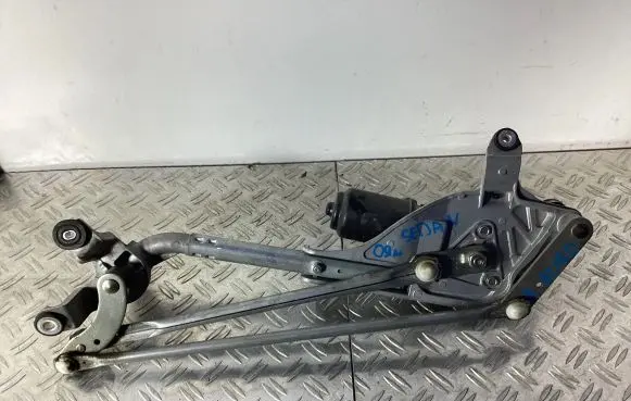 Honda Accord Front wiper linkage 
