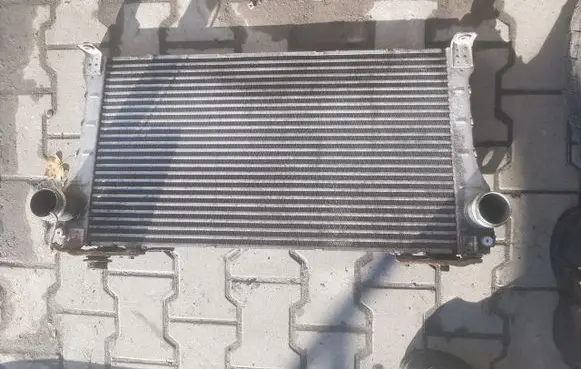 Toyota Auris 150 Intercooler radiator