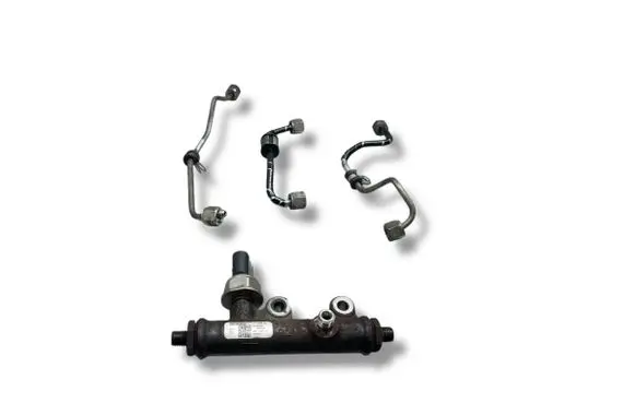Jaguar XF X250 Fuel main line pipe A2C20001297 4R8Q9C066AE B4405574