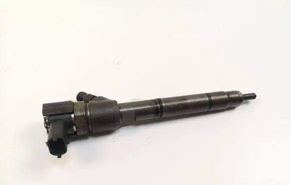 Hyundai i40 Fuel injector 338002A800 0445110411