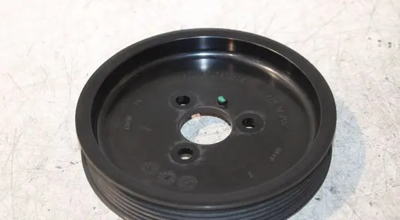BMW 5 E60 E61 Power steering pump pulley 7787106