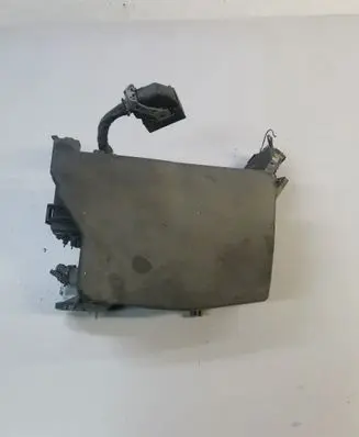 Toyota Avensis T270 Fuse box set 8211505A30 8266205300