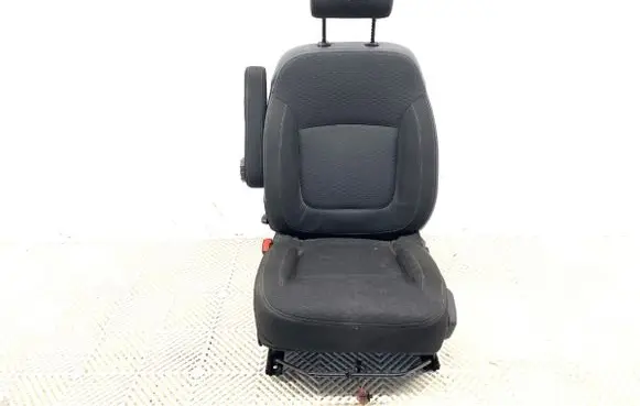 Opel Vivaro Front driver seat 