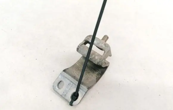 Audi A6 S6 C5 4B Tailgate/trunk/boot hinge 4B9827299B
