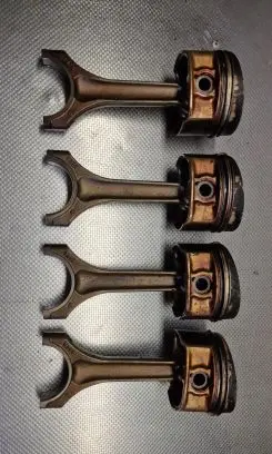 Volkswagen Touareg I Piston with connecting rod H0036C