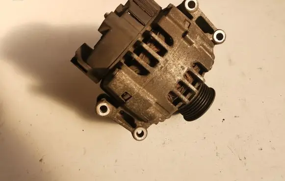 Audi A4 S4 B7 8E 8H Generator/alternator 06D903016A