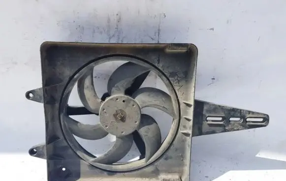 Fiat Marea Radiator cooling fan shroud 9020604