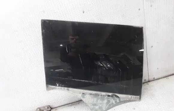 Renault Megane II Rear door window glass