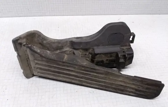 Volkswagen Golf V Accelerator throttle pedal 1K1721503L 6PV00860000