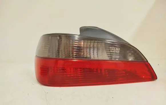 Peugeot 406 Rear/tail lights E24114