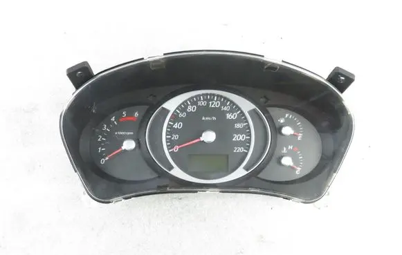 Hyundai Tucson JM Speedometer (instrument cluster) 940132E421