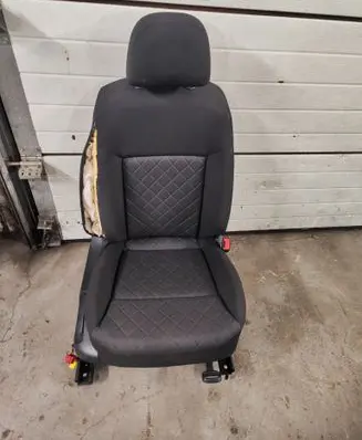 Volkswagen Atlas Front passenger seat 