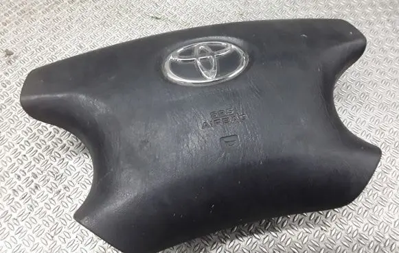 Toyota Avensis Verso Steering wheel airbag E2UA1156136 F01878101A1J