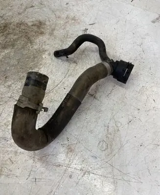 Volkswagen Touran III Engine coolant pipe/hose