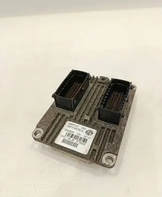 Fiat Grande Punto Engine control unit/module 51798649 6DUH58G2H 6160109808