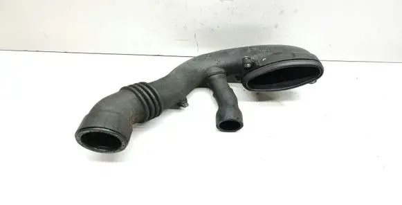 BMW X3 E83 Turbo air intake inlet pipe/hose 7790552