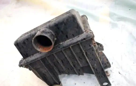 Ford Sierra Air filter box 87ef9600aa 87ef-9600-aa