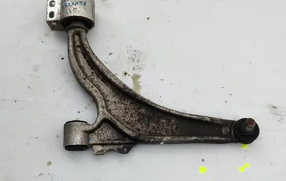 Chevrolet Orlando Front upper control arm/wishbone 