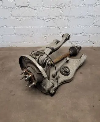 Rear wheel hub spindle/knuckle