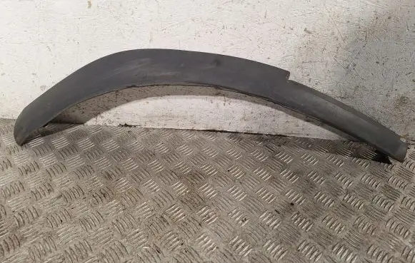 Toyota Avensis T250 Front bumper lip 7685105010