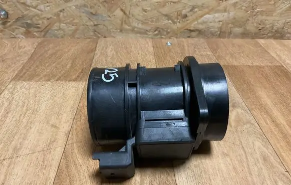 Volvo S40, V40 Mass air flow meter 330870506 CPLL23