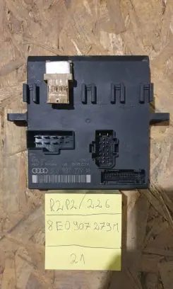Audi A4 S4 B7 8E 8H Comfort/convenience module 8E0907279M