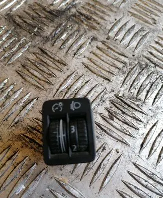 Volkswagen PASSAT B6 Headlight level height control switch 3C0941333