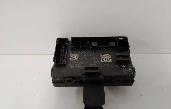 Skoda Octavia Mk4 Door control unit/module 5Q4959393P