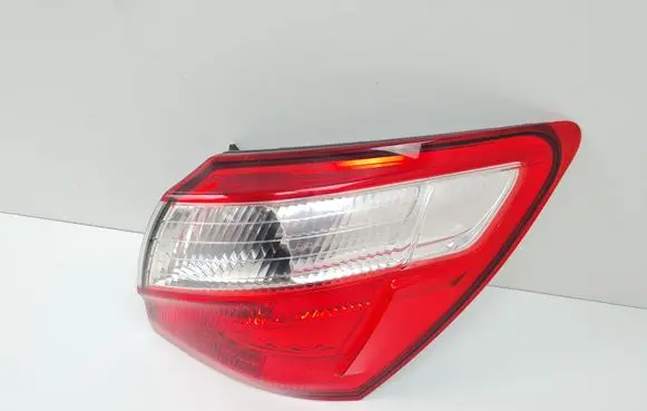 Nissan Qashqai+2 Rear/tail lights 89503244