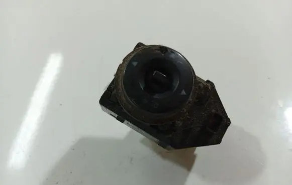 KIA Ceed Wing mirror switch 