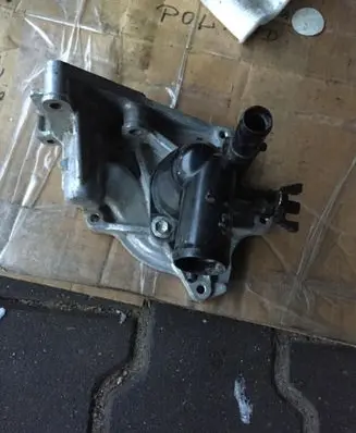 Thermostat/thermostat housing