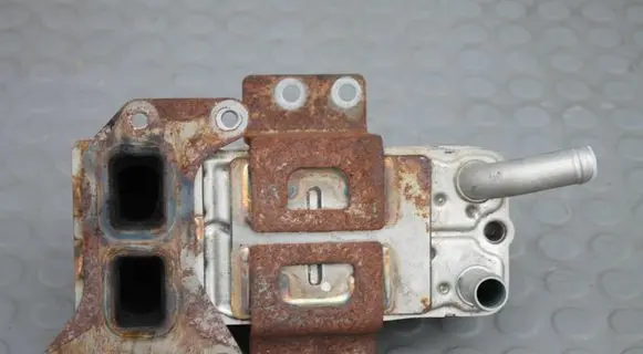 Mitsubishi L200 EGR valve cooler CHLODNICZKAL200