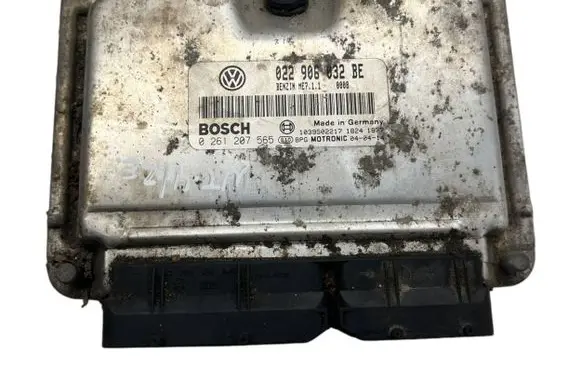 Volkswagen Touareg I Engine control unit/module 022906032BE 1039S02217 0261207565