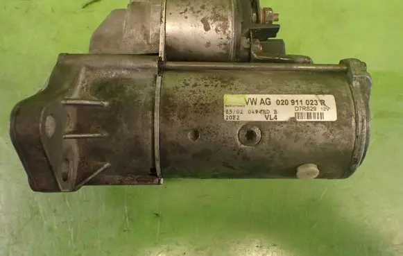 Skoda Octavia Mk1 (1U) Starter motor 020911023R
