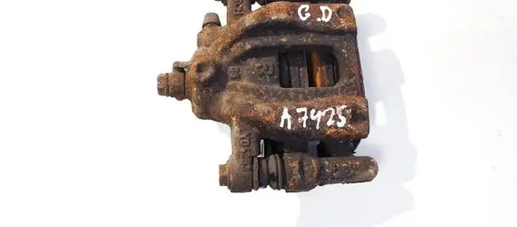 Honda CR-V Rear brake caliper y04283
