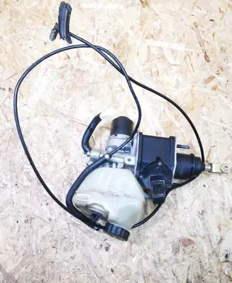 Mercedes-Benz E W211 Master brake cylinder A0004300312 A2114300302