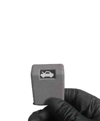 Engine bonnet (hood) release handle