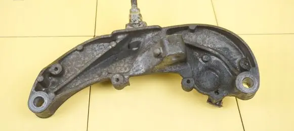Opel Vivaro Gearbox mounting bracket 112332850R 28SP45