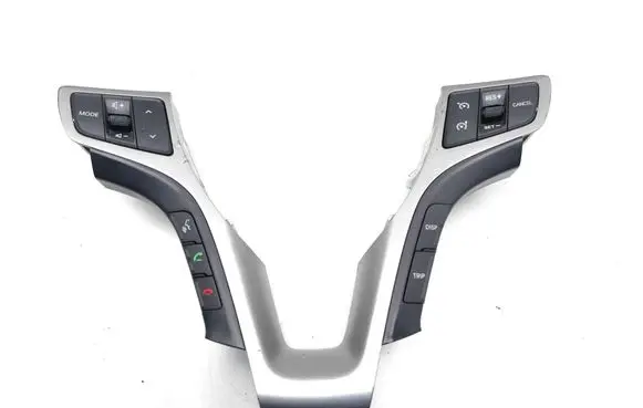Hyundai i40 Steering wheel buttons/switches 967903Z100 39R29DR000 967903Z100RY