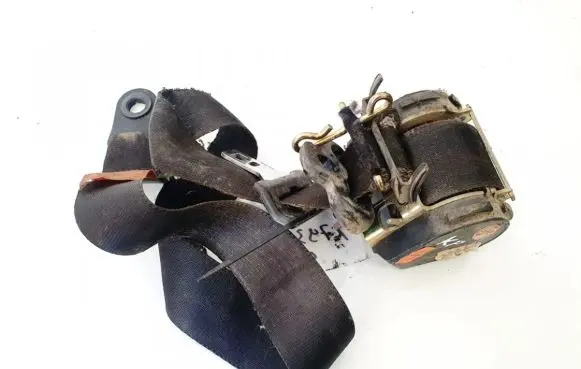 Ford Focus Front seatbelt 560631121zj
