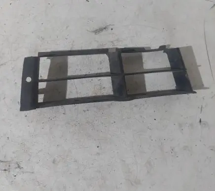 BMW 5 E39 Front bumper lower grill 511182356739